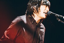 古舘佑太郎（Vo, G / 2）（Photo by Kana Tarumi）