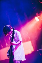 アユニ・D（Vo, B / PEDRO）（Photo by Kana Tarumi）