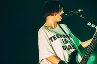 アユニ・D（Vo, B / PEDRO）（Photo by Kana Tarumi）