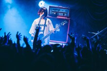 アユニ・D（Vo, B / PEDRO）（Photo by Kana Tarumi）