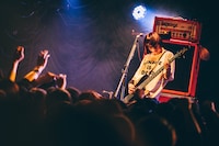 アユニ・D（Vo, B / PEDRO）（Photo by Kana Tarumi）