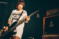 アユニ・D（Vo, B / PEDRO）（Photo by Kana Tarumi）