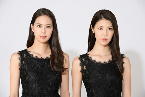 左から阿部桃子、竹内佐織。