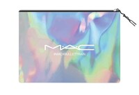 オリジナルポーチのイメージ。