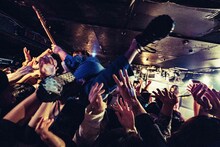 小池貞利（Vo, G / teto）（撮影：小杉歩）