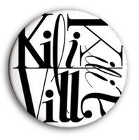 前売り券購入者特典のKiliKiliVilla缶バッジデザイン。