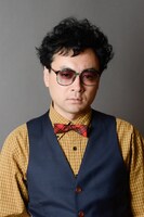 前野健太扮する蝙蝠ユキオ。