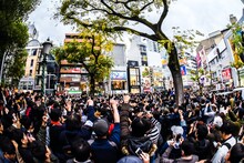 山本彩「追憶の光」発売記念フリーライブの様子。（写真提供：UNIVERAL SIGMA）