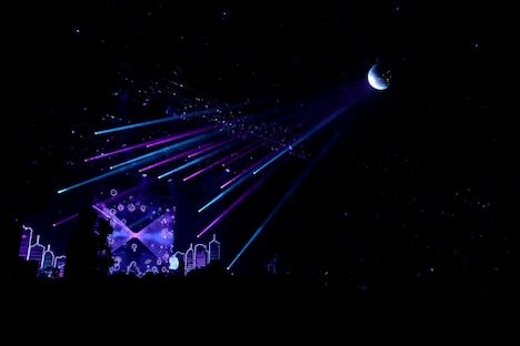 センラ「SENRA LIVE TOUR 2019 -Luge-」東京・Zepp Tokyo公演の様子。（撮影：小松陽祐［ODD JOB LTD.］）