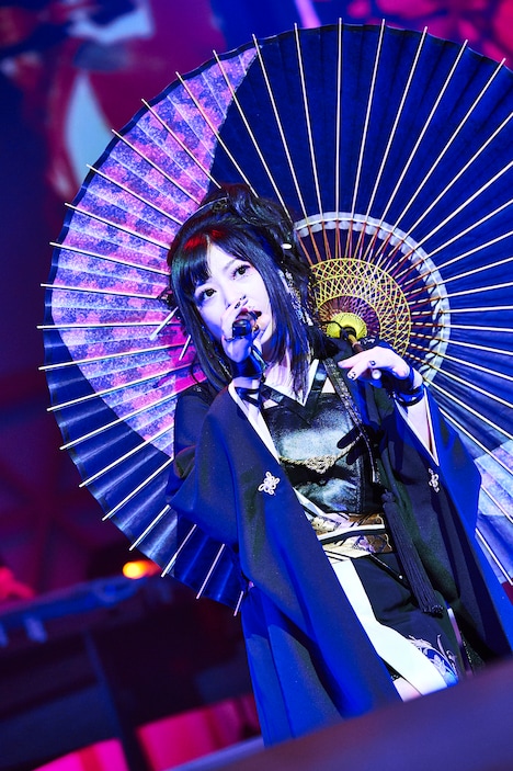 鈴華ゆう子（Vo）（撮影：上溝恭⾹ / Kyoka Uemizo）