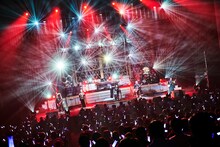 和楽器バンド「和楽器バンド Japan Tour 2019 REACT-新章-」最終公演の様子。（撮影：上溝恭⾹ / Kyoka Uemizo）