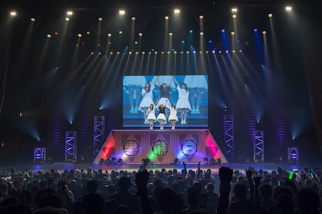 「Task have Fun 全国ツアー 2019 ～Anytime Tasks～」東京・中野サンプラザホール公演のエンディングの様子。（写真提供：Velvet management）