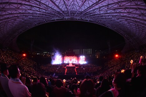 「EXILE ATSUSHI SPECIAL NIGHT IN OKINAWA」の様子。（写真提供：エイベックス）