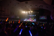 「私立恵比寿中学ようこそ秋冬ホールツアー2019～世界のみなさんおめでとうアイドルって楽しい～」神奈川・パシフィコ横浜 国立大ホール公演の様子。