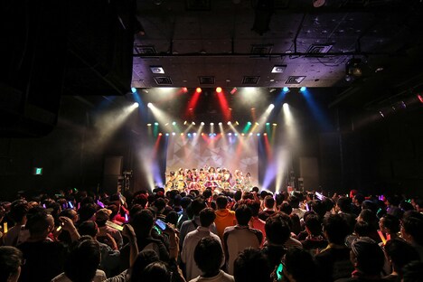 虹のコンキスタドール第3回定期公演 「Zepp Tokyoへの道~上級編~」の様子。(写真提供:キングレコード)