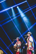 「さくらしめじ祝5周年企画第3弾！スペシャルライブ【昼の会】改めましてさくらしめじと申します。大・大・大祝祭！ドドン！とお祝いしてくれYO！」の様子。（撮影：鈴木友莉）