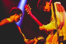 「さくらしめじ祝5周年企画第3弾！スペシャルライブ【昼の会】改めましてさくらしめじと申します。大・大・大祝祭！ドドン！とお祝いしてくれYO！」の様子。（撮影：鈴木友莉）