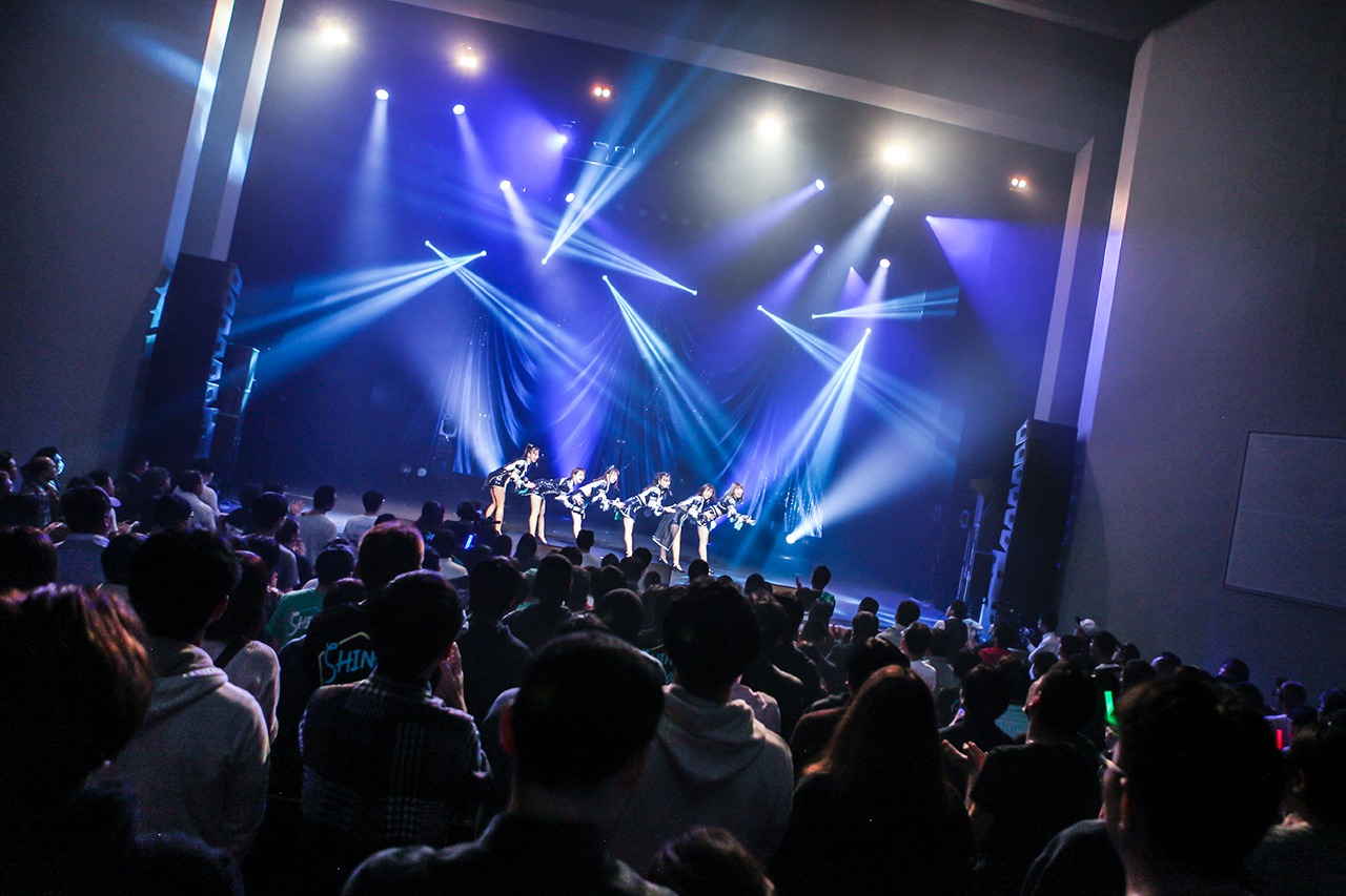 「predia path anniversary tour 2019[SHINKA]presents by LIVE DAM Ai」ファイナル公演の様子。（撮影：菊島明梨）