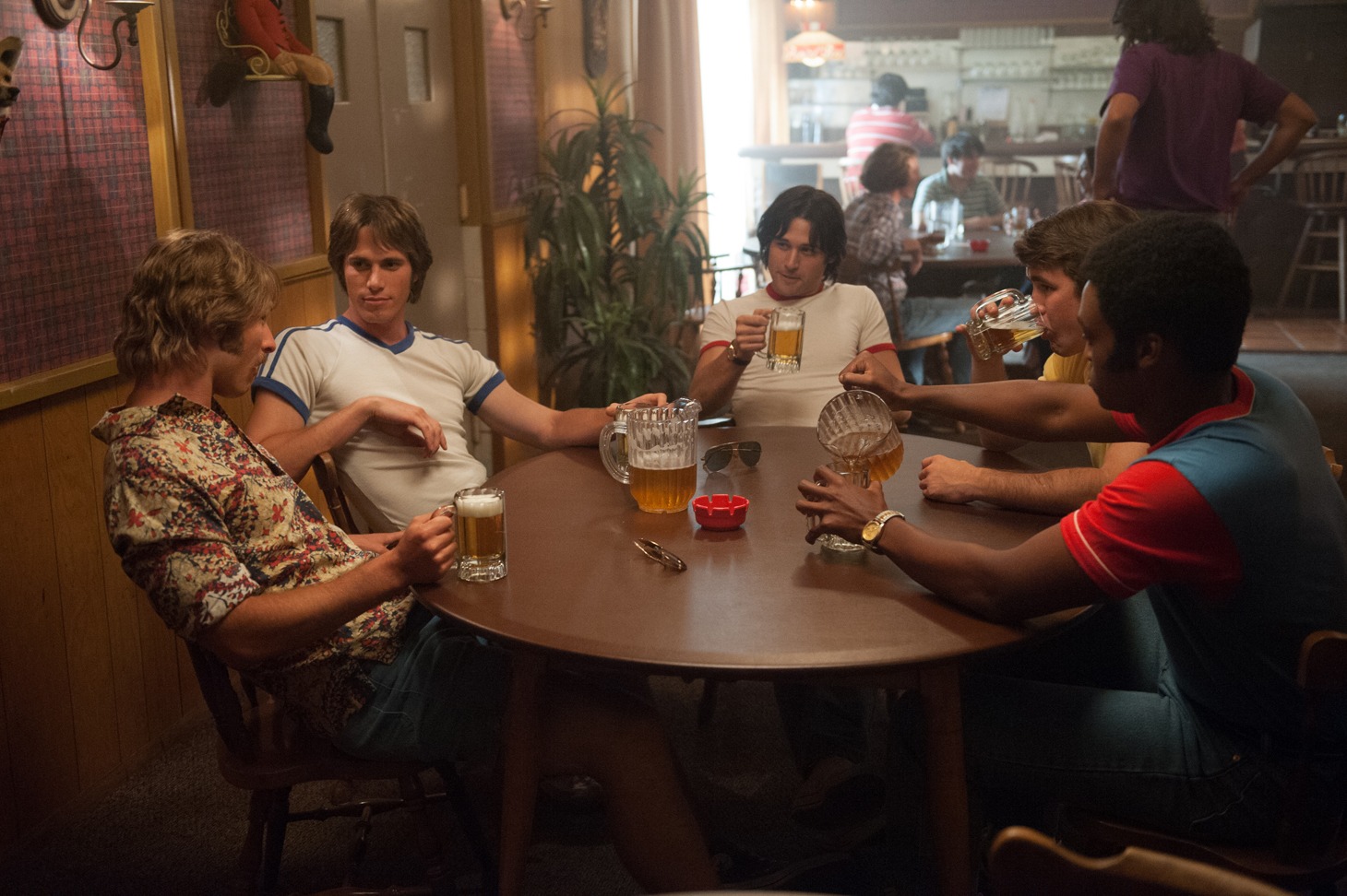 「エブリバディ・ウォンツ・サム!! 世界はボクらの手の中に」場面写真(c)2015 PARAMOUNT PICTURES. ALL RIGHTS RESERVED.