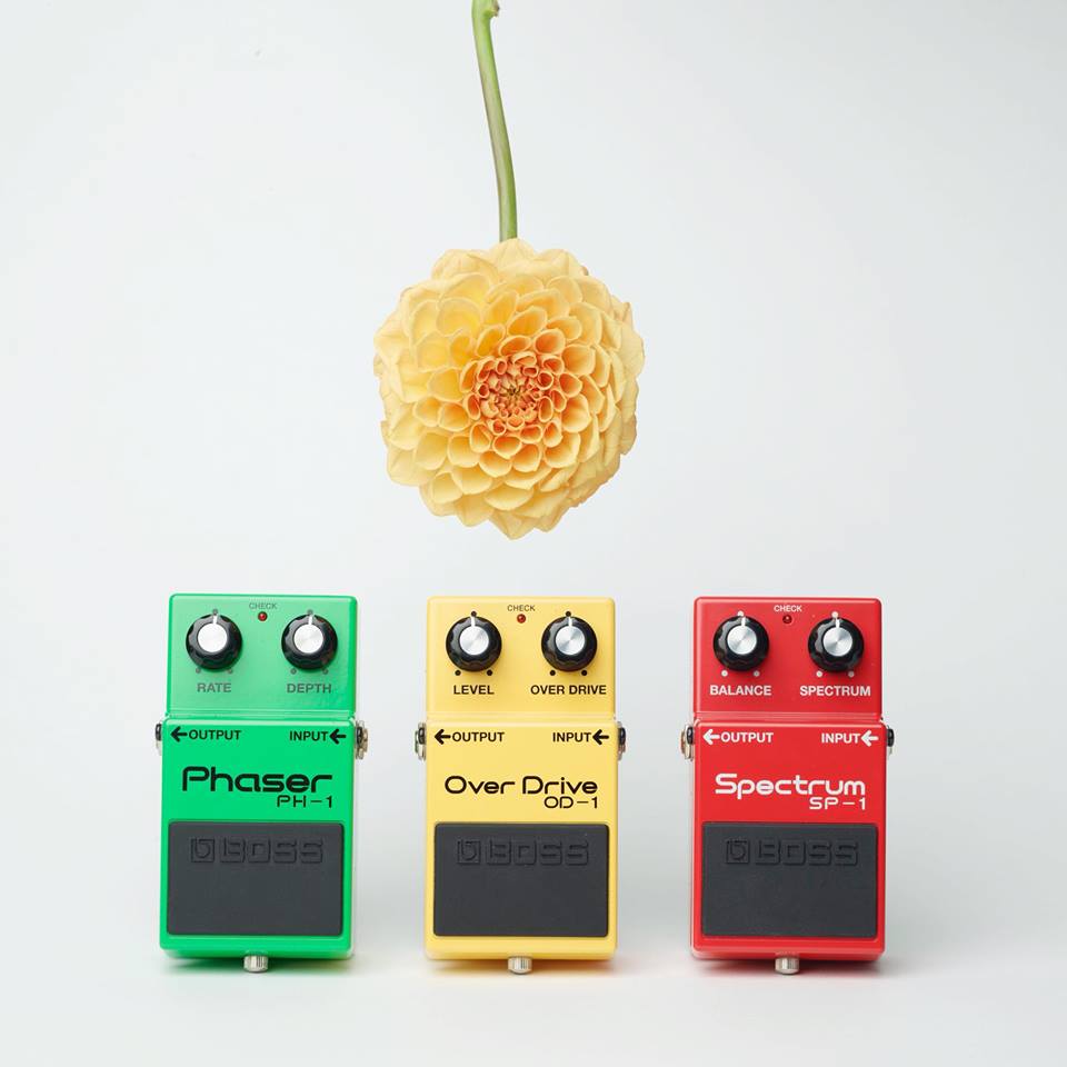 BOSSのエフェクター。（写真提供：西槇太一）