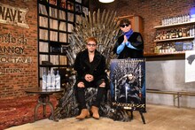 左から数原龍友、☆Taku Takahashi。