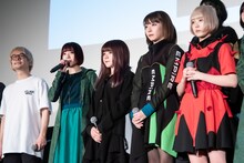 左から渡辺淳之介（WACK代表）、アユニ・D（BiSH）、YUiNA EMPiRE（BiS）、NOW EMPiRE（EMPiRE）、ナアユ（WAgg）。