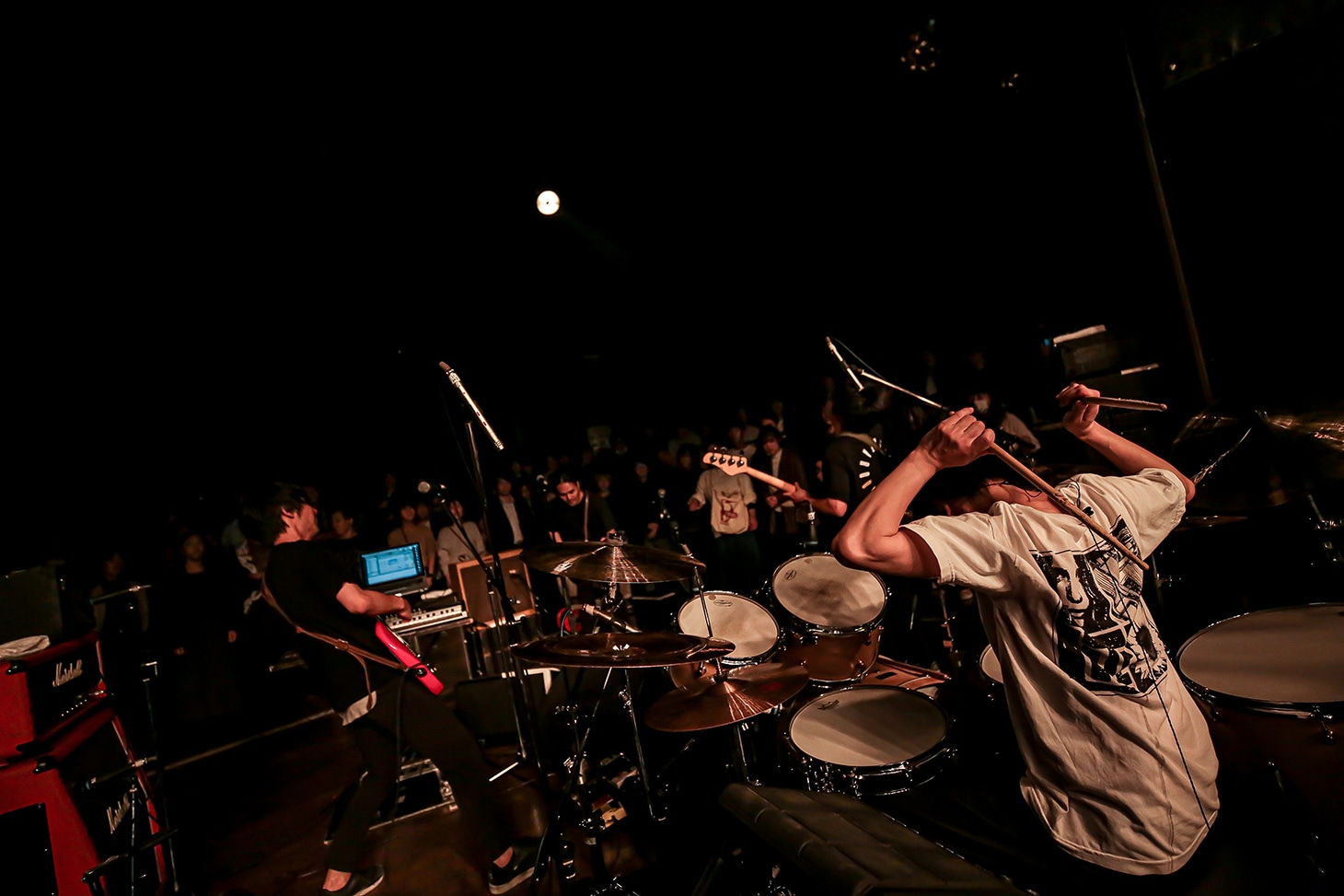 LITE（Photo by SARU［Ayumi Saruya］）