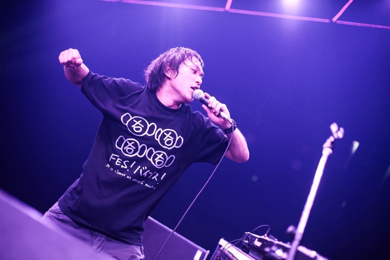 ピエール中野（凛として時雨）（写真提供：西槇太一）