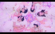 星歴13夜「Vanilla Drops」MVのワンシーン。