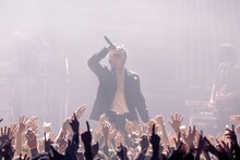 山中拓也（Vo, G / THE ORAL CIGARETTES）（Photo by Viola Kam［V'z Twinkle Photography］）