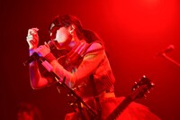 ナナヲアカリ（撮影：樋口隆宏［TOKYOTRAIN］）