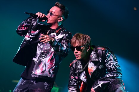 左からSWAY、KAZUKI。