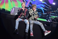 左からP-CHO、KAZUKI。