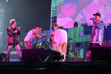 DOBERMAN INFINITY「DOBERMAN INFINITY LIVE TOUR 2019 5IVE ～必ず会おうこの約束の場所で～」大阪・大阪城ホール公演2日目の様子。