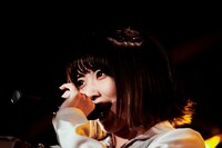 パン・ルナリーフィ（CARRY LOOSE）（撮影：宇佐美亮）