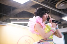 一旦ドロンする新井ひとみ。