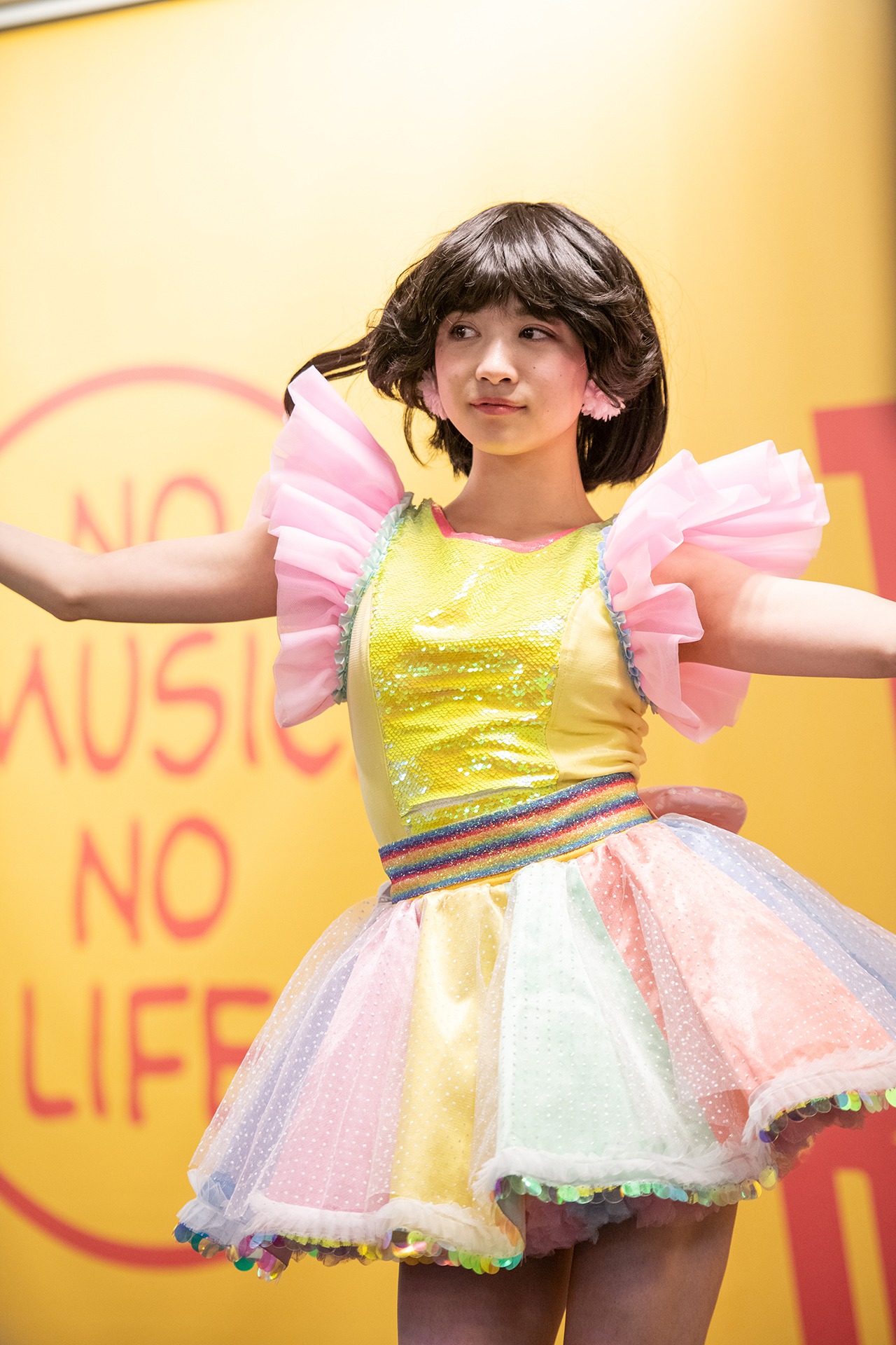 新井ひとみ