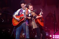 草なぎ剛と和田唱。（撮影：新保勇樹）