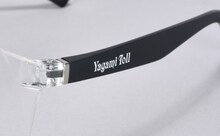 「BUCK-TICK Yagami Toll×Zoff DECA」（ブラック）のつる。