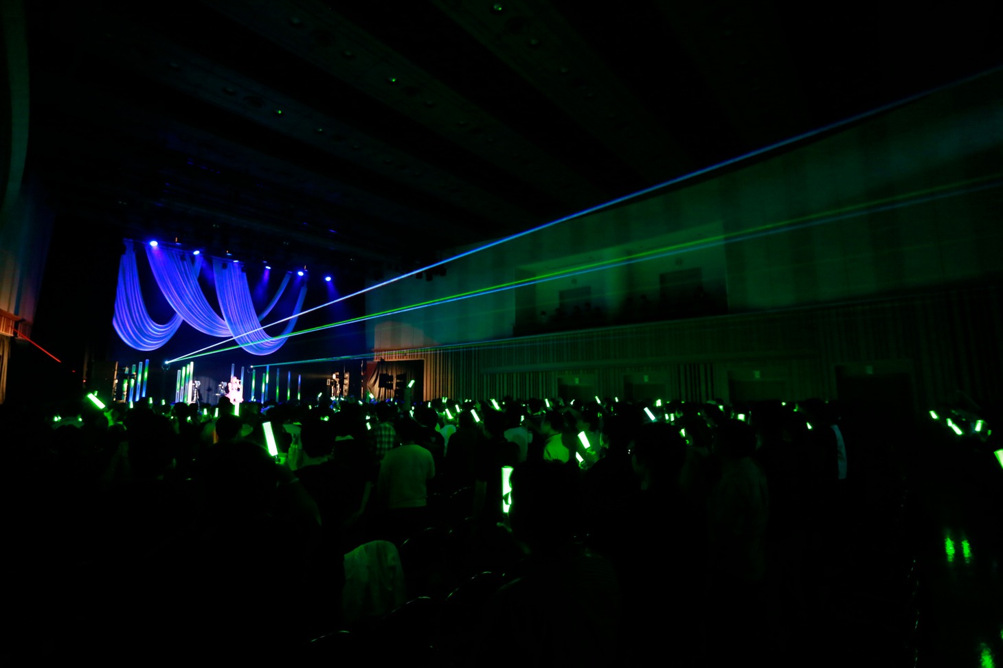 「立花理香 3rd LIVE～Heart shaker～」の様子。（写真提供：テイチクエンタテインメント）