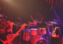 DUAL ALTER WORLD（写真提供：FABTONE）