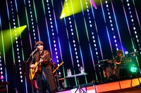 吉田結威（G, Vo）（撮影：白石達也）