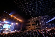 吉田山田「吉田山田10周年記念『大感謝祭』」の様子。（撮影：白石達也）