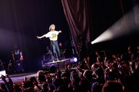 吉田山田「吉田山田10周年記念『大感謝祭』」の様子。（撮影：白石達也）