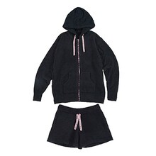 「BLACKPINK 2019-2020 WORLD TOUR IN YOUR AREA POPUP STORE」で販売されるセットアップルームウェア表面（M/ショートパンツ）。