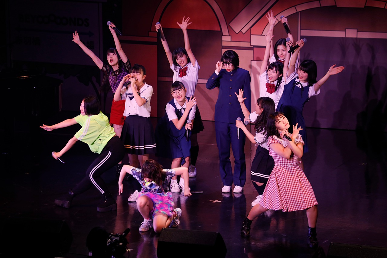 BEYOOOOONDS「LIVE BEYOOOOOND1St」の様子。（写真提供：アップフロントグループ）