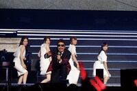 鈴木雅之とスフィア。(c)Animelo Summer Live 2019