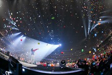 「Nulbarich ONE MAN LIVE -A STORY- at SAITAMA SUPER ARENA」の様子。（撮影：岸田哲平、本田裕二）