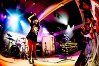 Misaki（SpecialThanks）とDANGER×DEER（DJ / KSUKE）。（撮影：浜野カズシ）