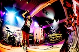 Misaki(SpecialThanks)とDANGER×DEER(DJ / KSUKE)。(撮影:浜野カズシ)